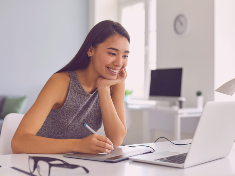 Qualités essentielles pour assistante web